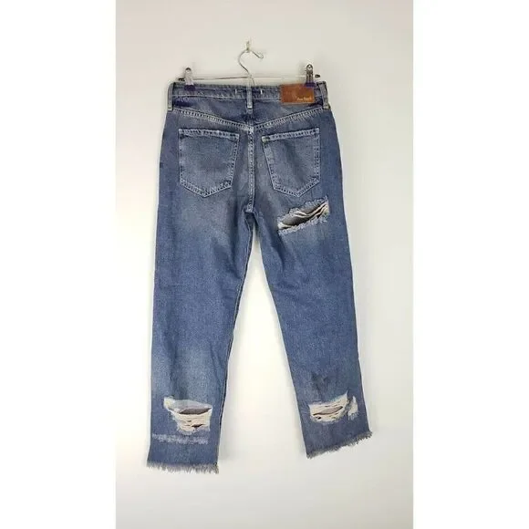 Free People Jeans Sz 26 Boyfriend Blue Tattooed Heart Distressed Crop Denim NWT - Picture 2 of 7